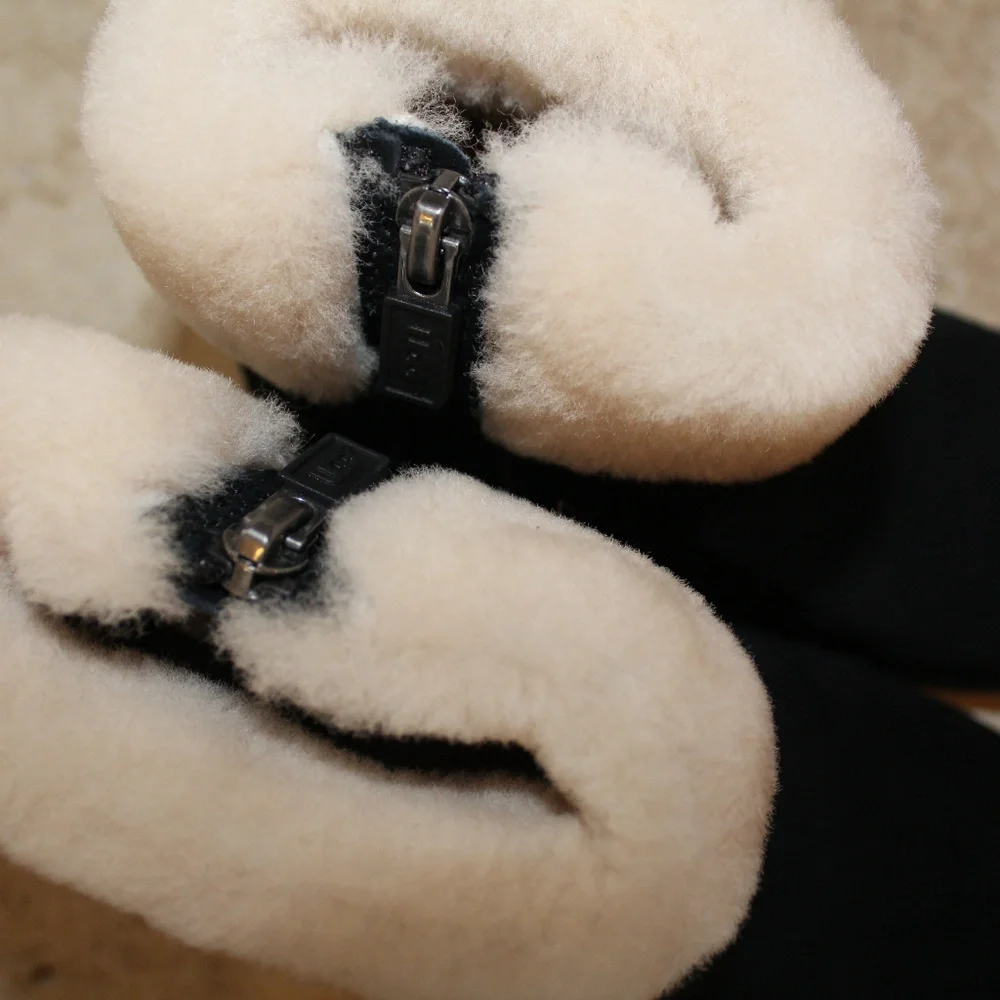 UGG JORIE TODDLER‎ SUEDE SHEARLING BOOTS BLACK